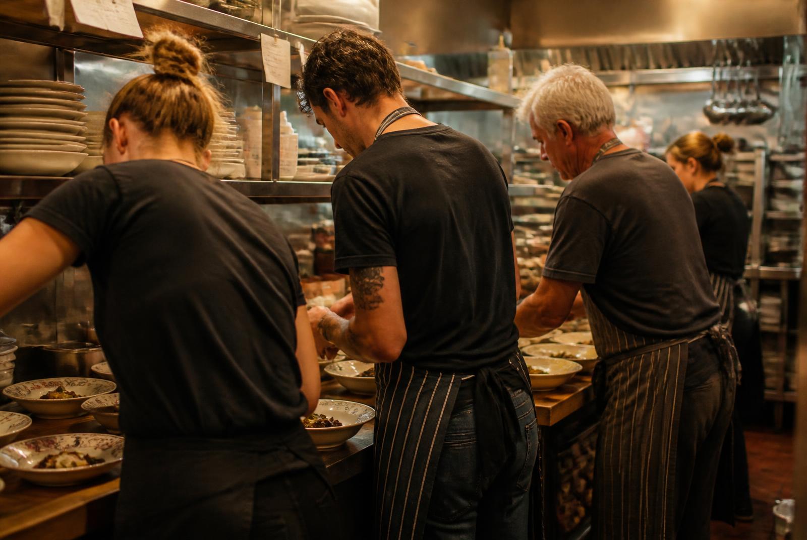 Equipo de cocina de Cosa Nostra Valencia